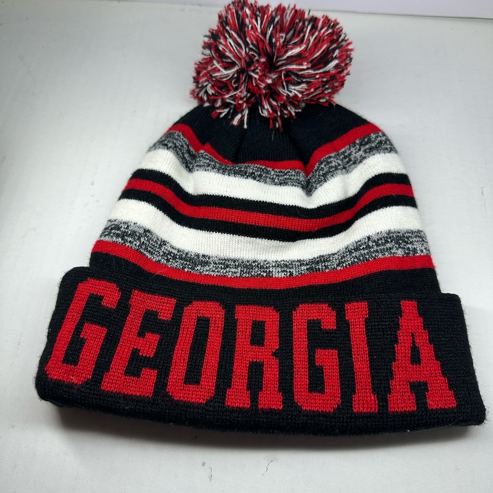 Georgia Womwns Pom-Pom Beanie - Red and Black Collegiate Wear